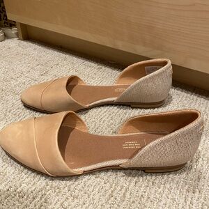 Toms Women's Beige Flats
